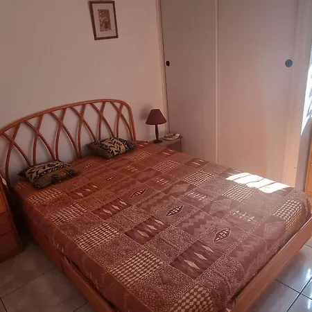 Casa de Férias T2 Climatisee Avec Terrasse Dans La Pinede - Fr-1-607-87 *