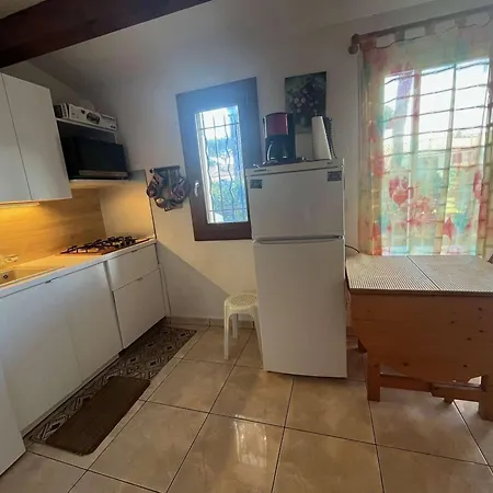 T2 Climatisee Avec Terrasse Dans La Pinede - Fr-1-607-87 別荘 *