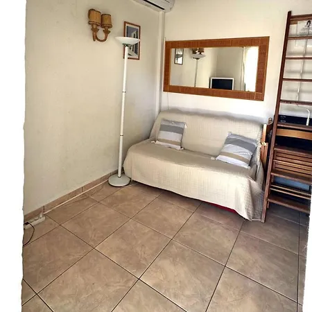 T2 Climatisee Avec Terrasse Dans La Pinede - Fr-1-607-87